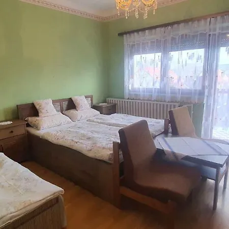 Casa vacanze In - Balaton 43601 Kőröshegy